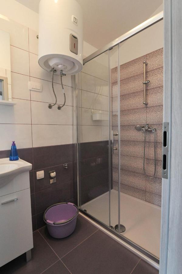 Apartmani Rebecca Vir Kültér fotó
