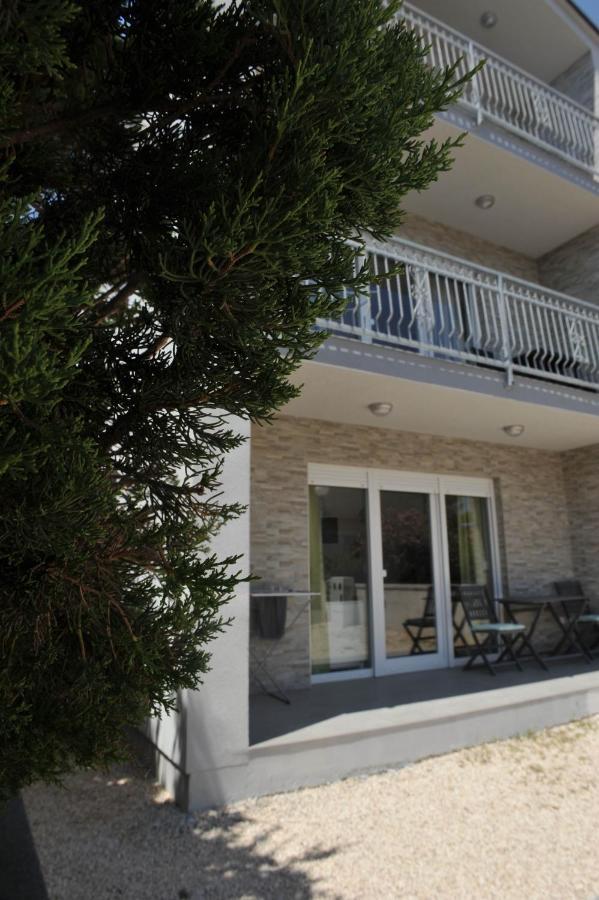 Apartmani Rebecca Vir Kültér fotó
