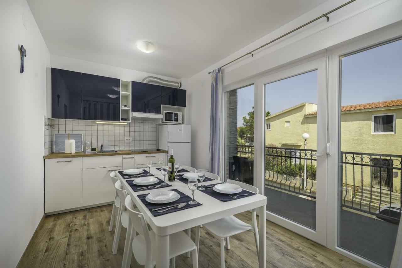 Apartmani Rebecca Vir Kültér fotó